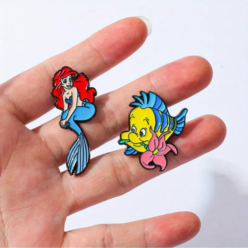 New! Disney's The Little Mermaid Ariel and Flounder Enamel Pin Set